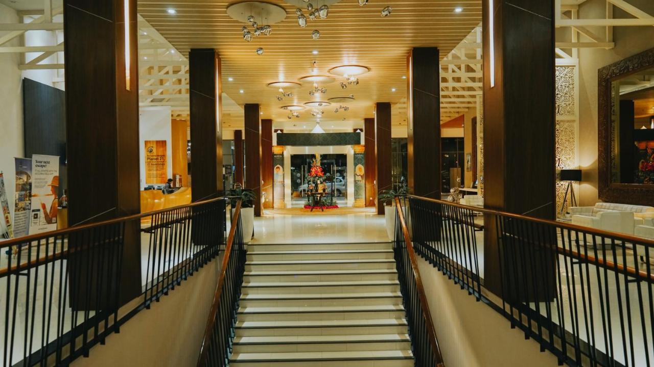 Novotel Banjarmasin Airport Banjarbaru Buitenkant foto